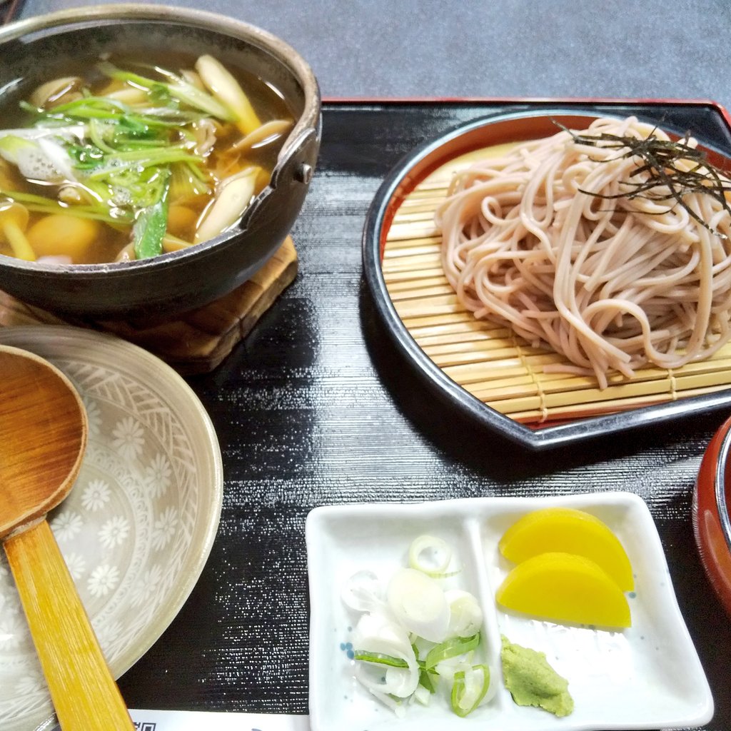 芋煮、紅花蕎麦